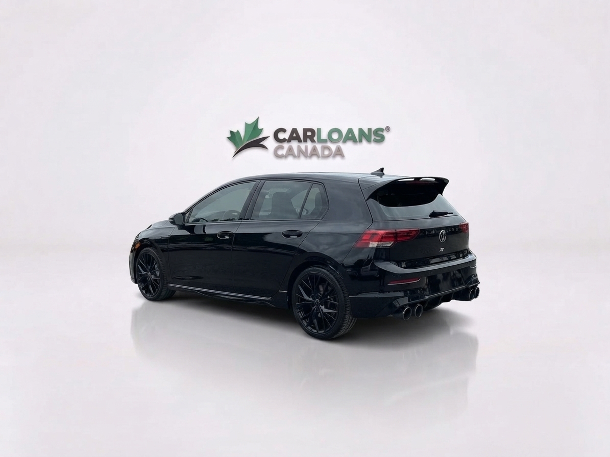 2024 Volkswagen Golf — photo 5 of 34