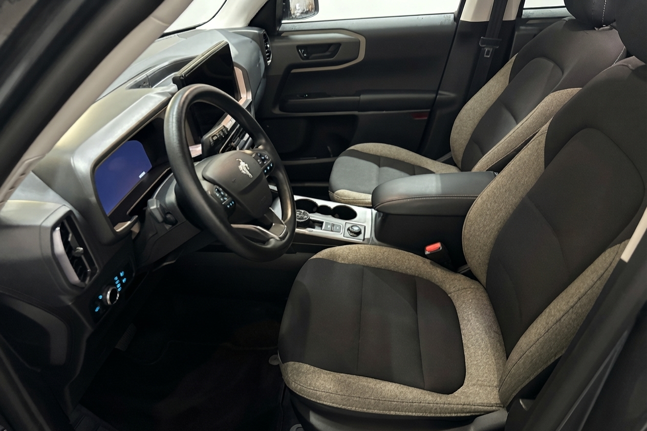 2025 Ford Bronco Sport — photo 11 of 32