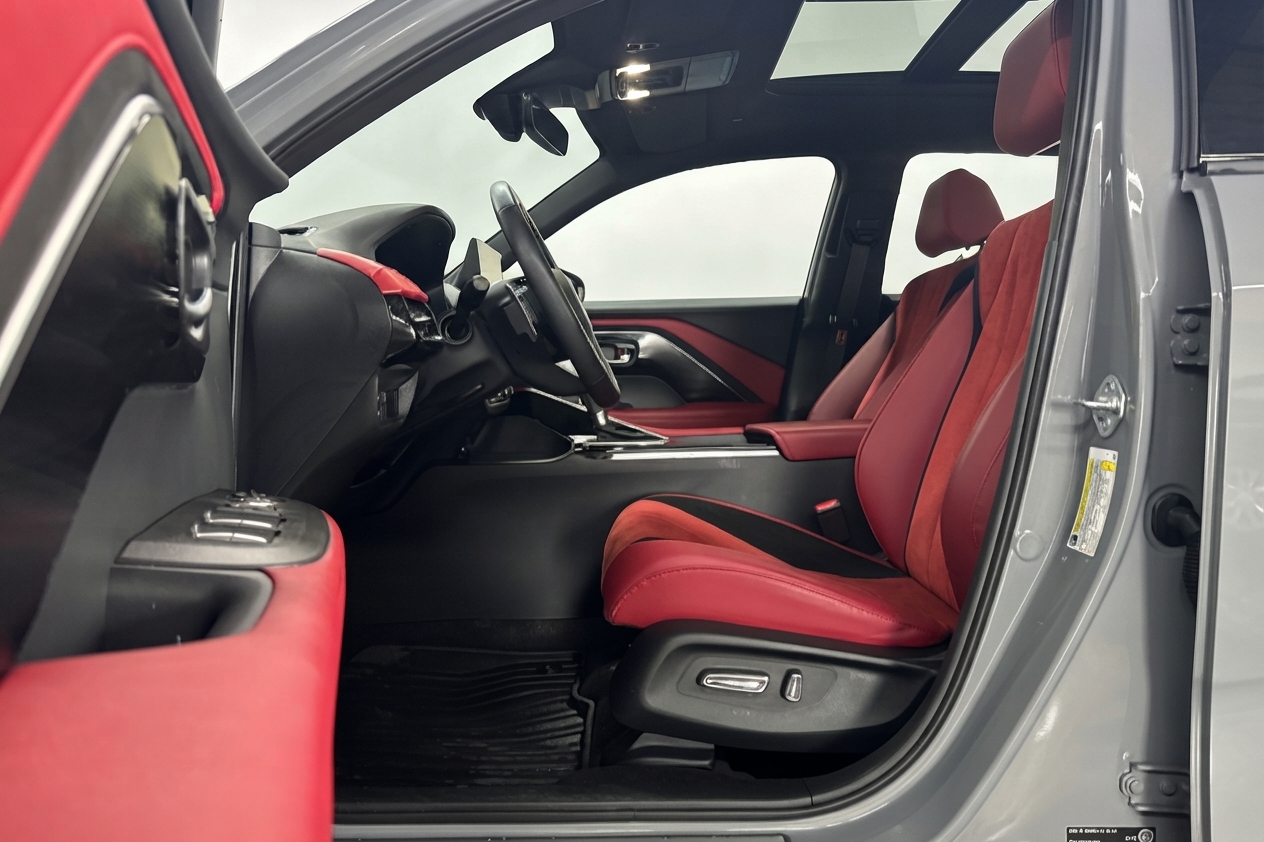 2025 Acura Adx — photo 11 of 35