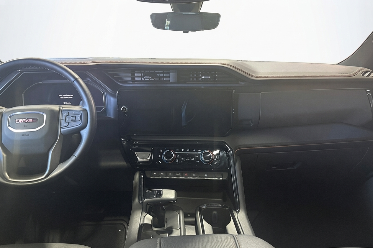 2025 GMC Sierra 1500 — photo 23 of 35