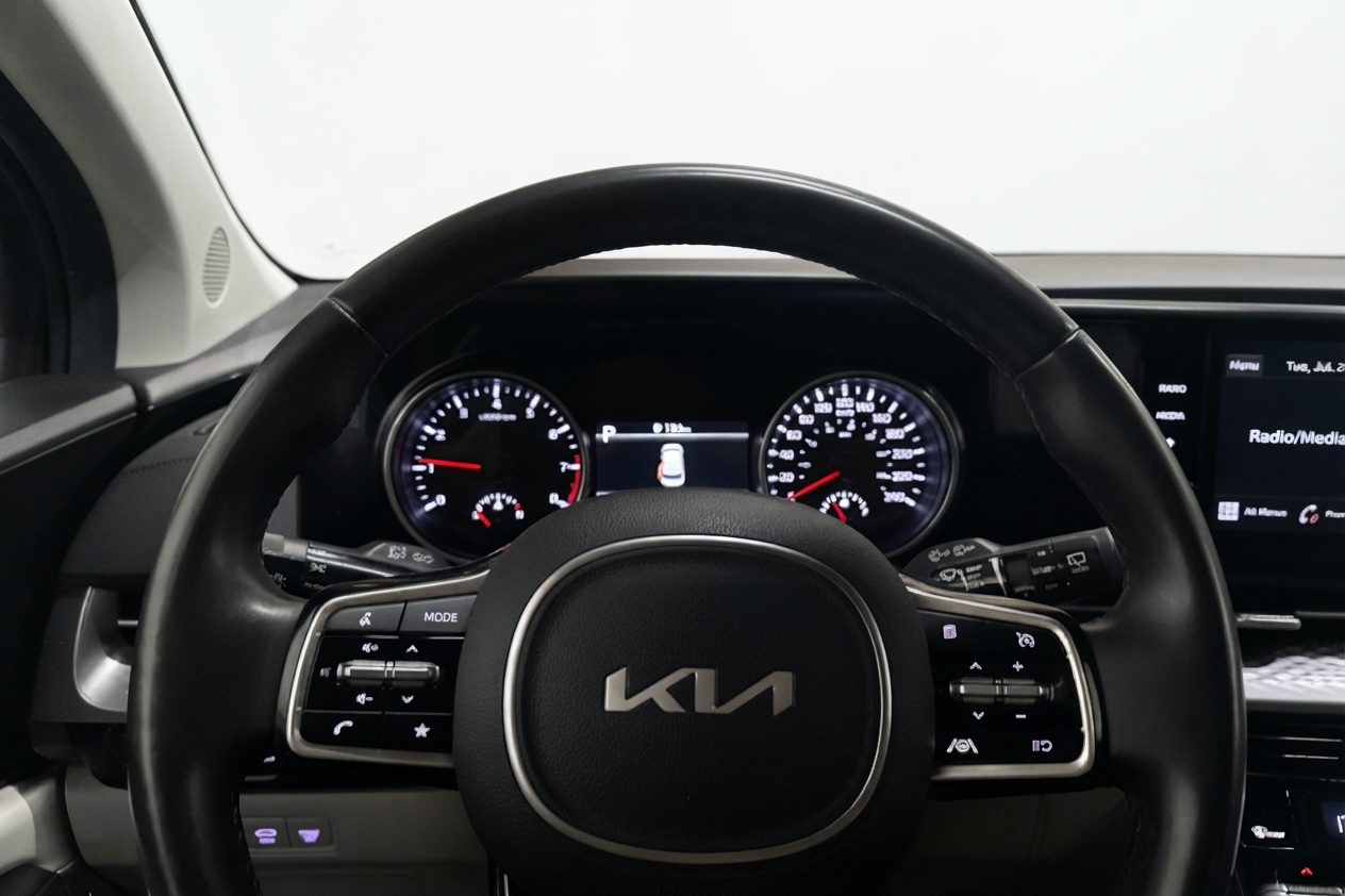 2024 Kia Carnival — photo 14 de 35