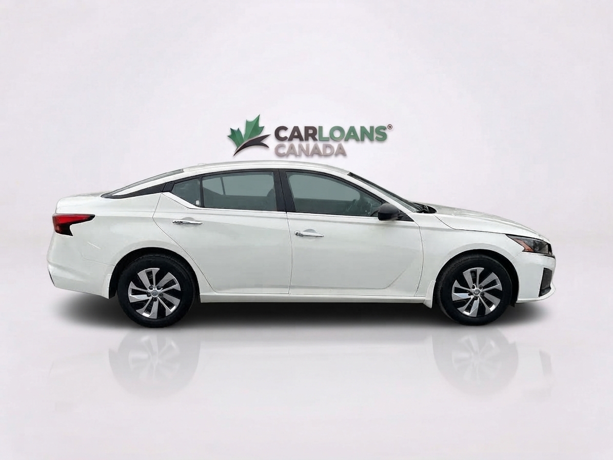 2025 Nissan Altima — photo 7 of 32