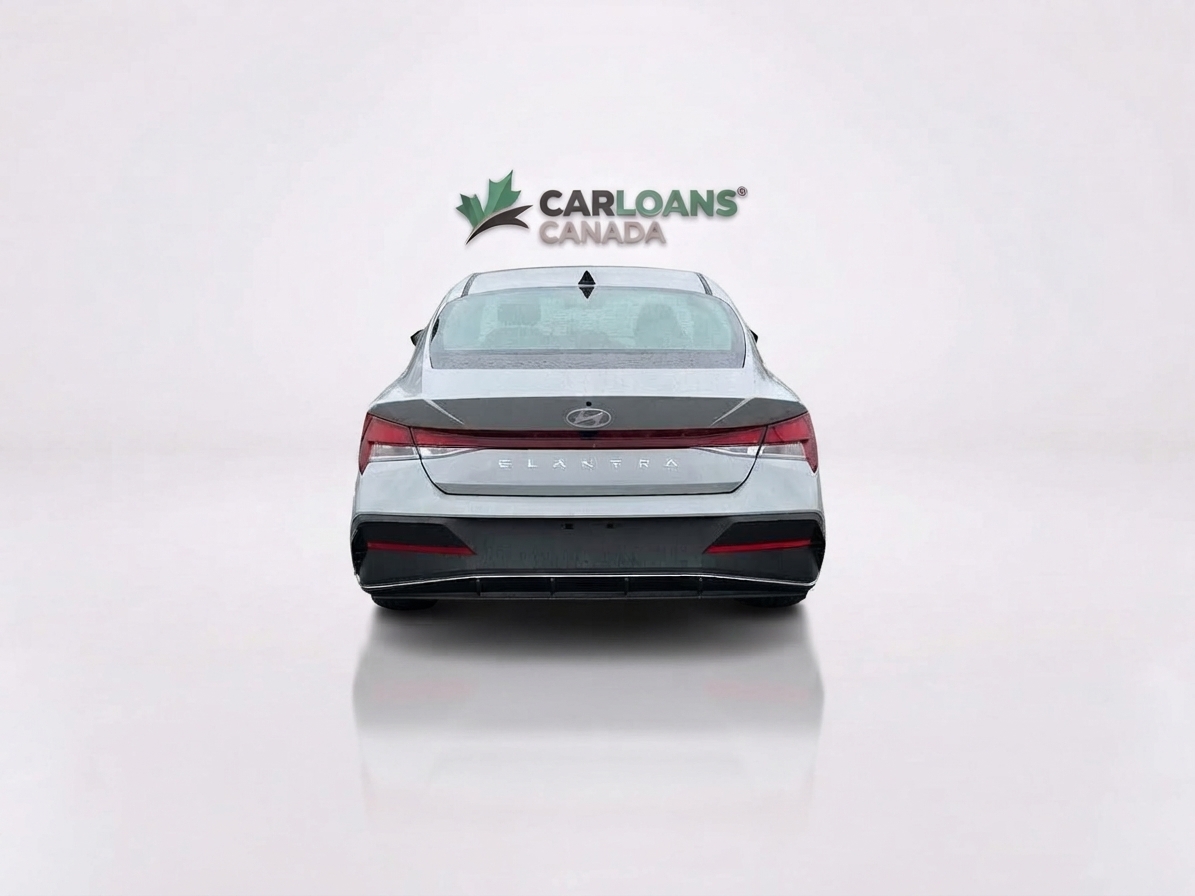 2025 Hyundai Elantra — photo 5 of 34