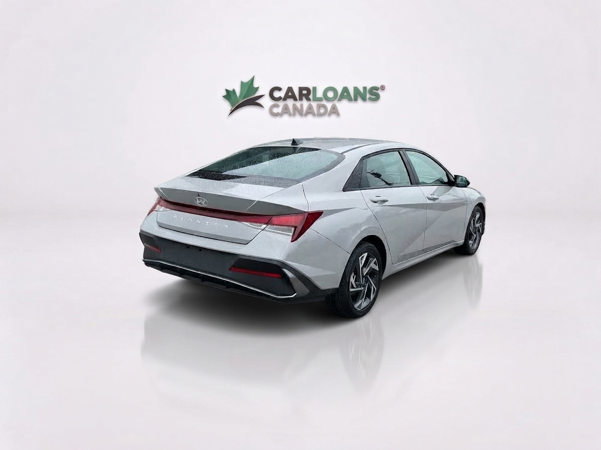 2025 Hyundai Elantra — photo 6 of 34