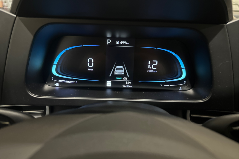 2026 Hyundai Elantra — photo 15 of 32