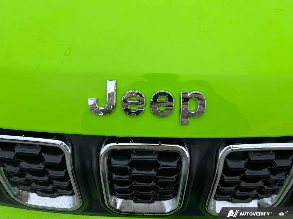 2025 Jeep Compass — photo 9 of 25