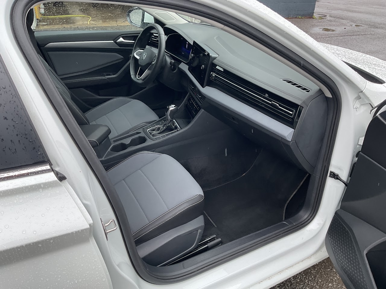 2026 Volkswagen Jetta — photo 21 of 34