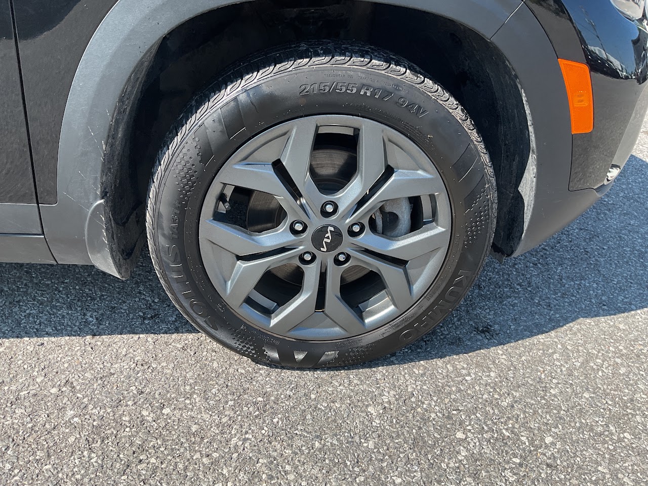 2025 Kia Seltos — photo 12 of 34