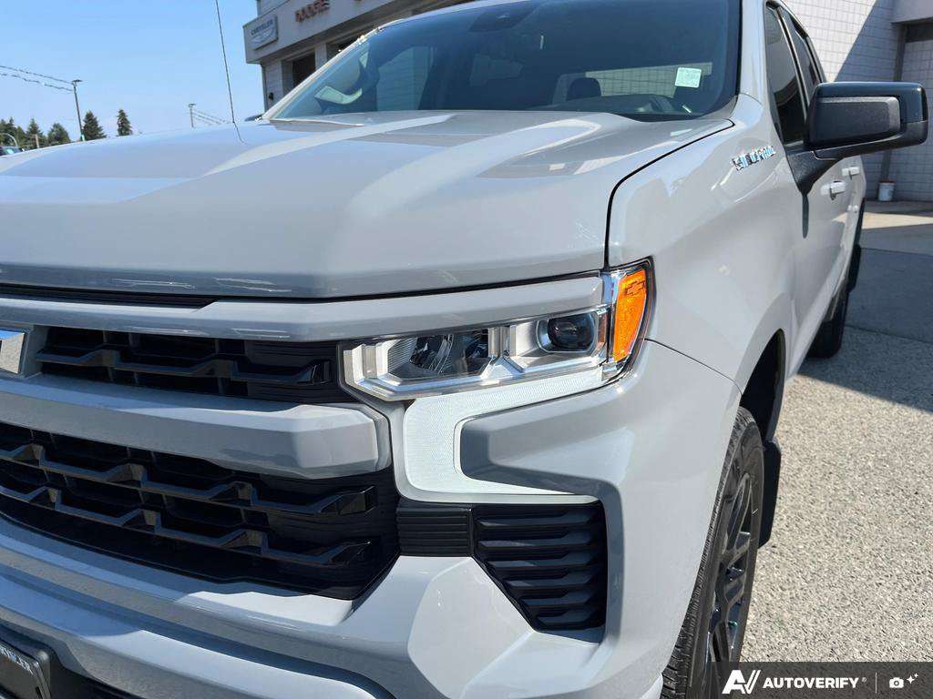 2024 Chevrolet Silverado 1500 — photo 8 of 25