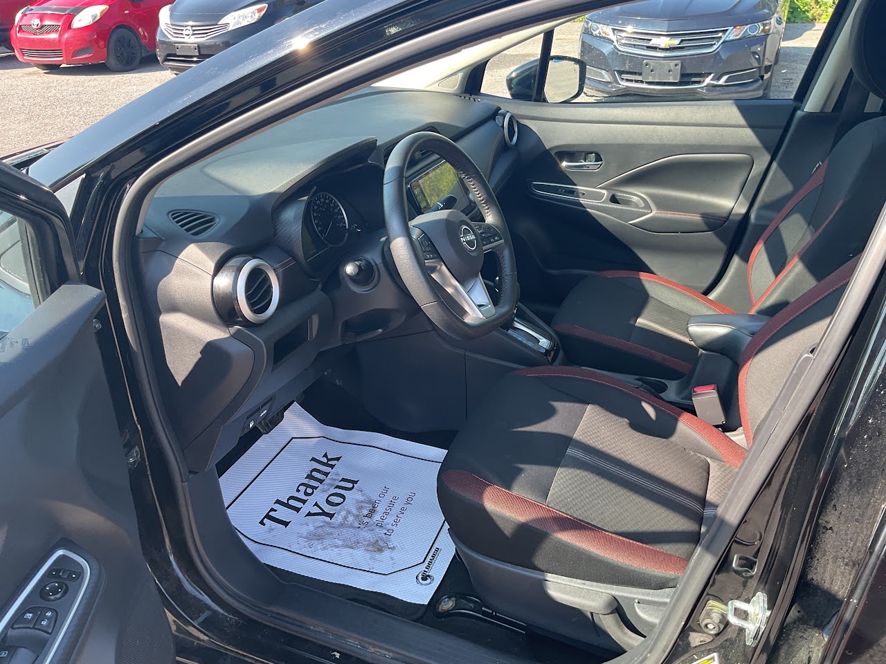 2023 Nissan Versa — photo 21 of 34