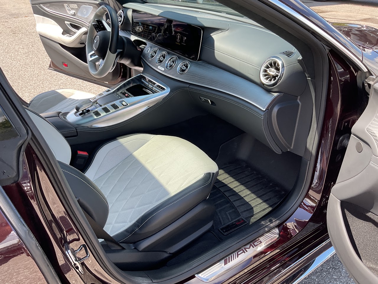 2022 Mercedes-Benz AMG GT — photo 19 of 37