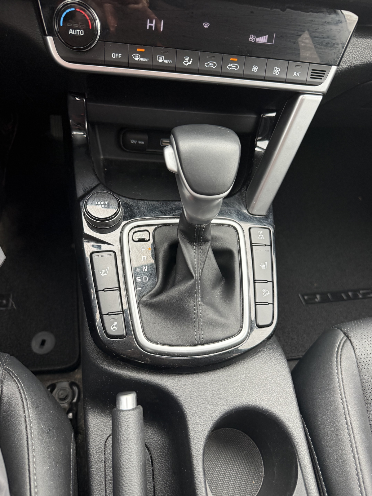 2022 Kia Seltos — photo 21 of 25