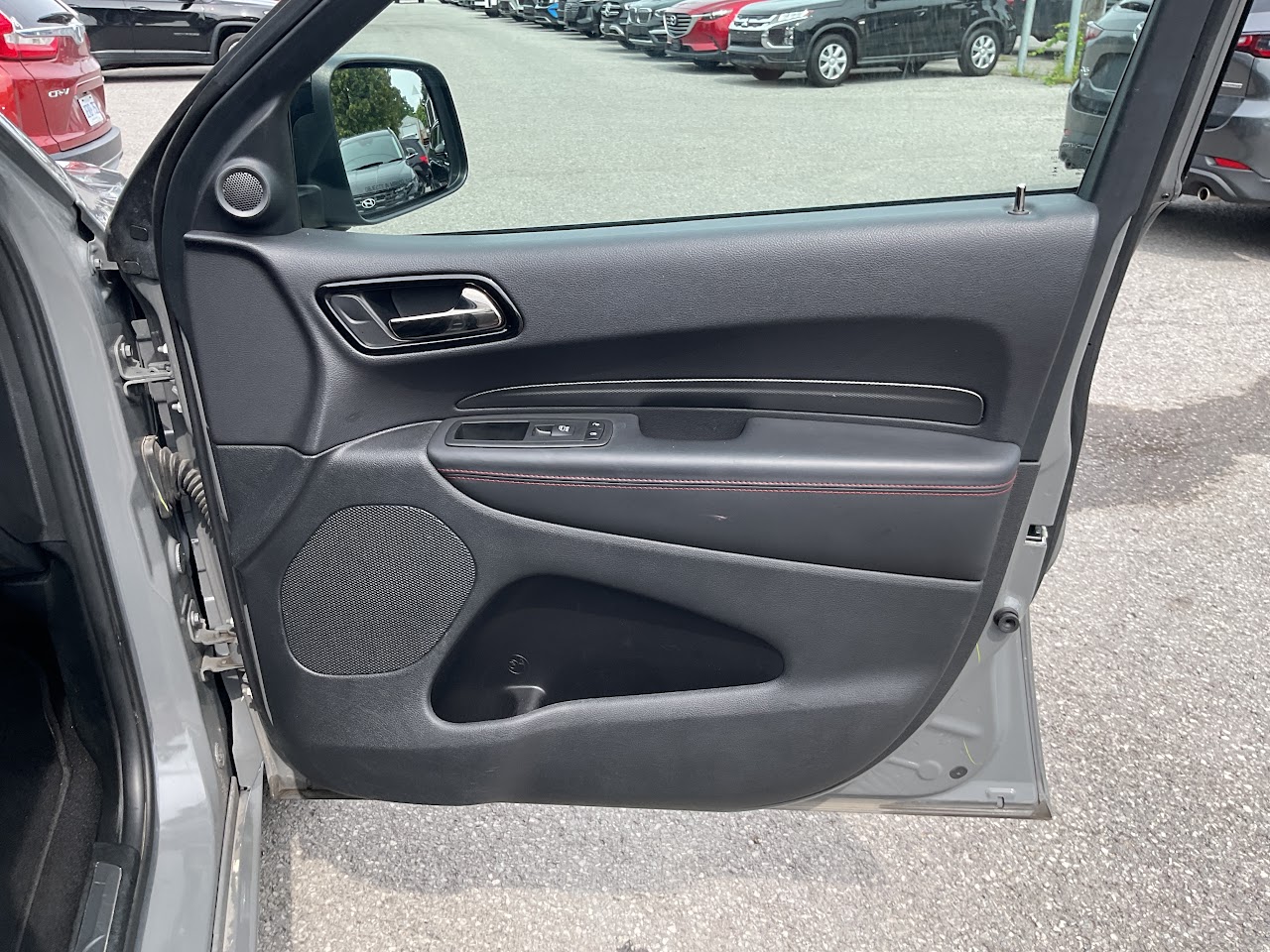 2025 Dodge Durango — photo 31 of 34