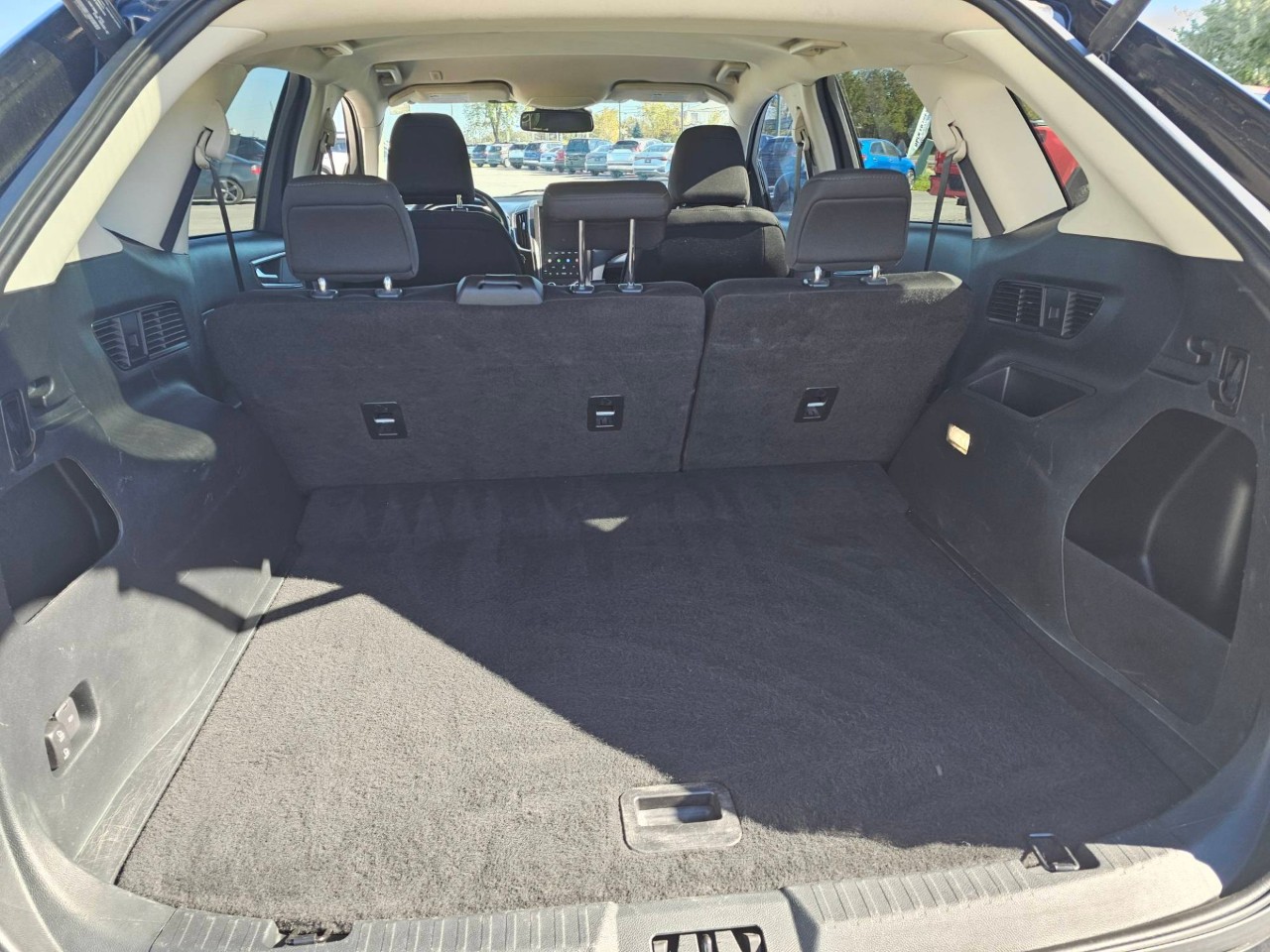 2021 Ford Edge — photo 31 of 34