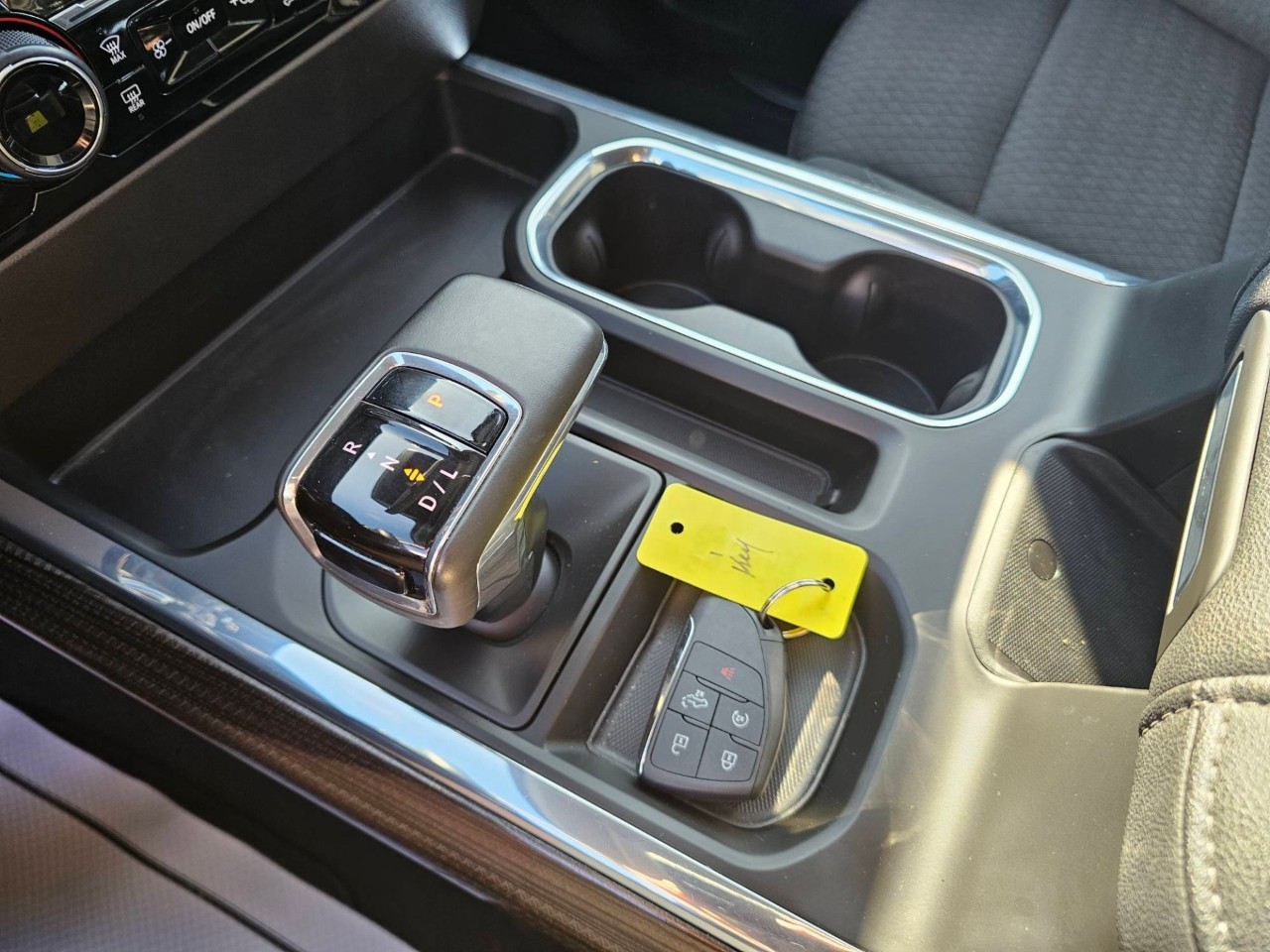 2025 Chevrolet Silverado 1500 — photo 12 of 22