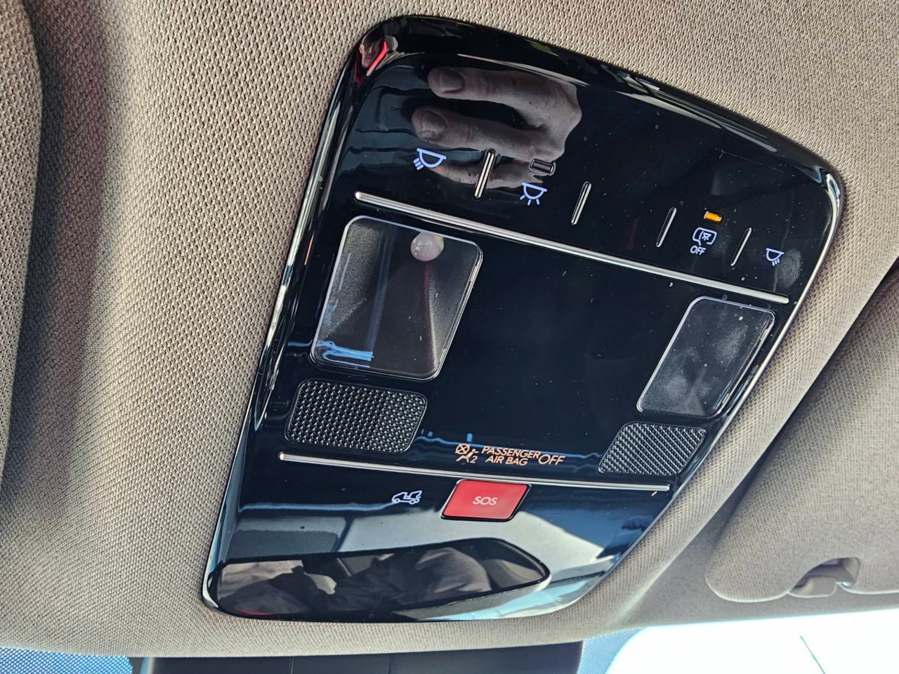 2026 Hyundai Santa Fe Hybrid — photo 17 of 25
