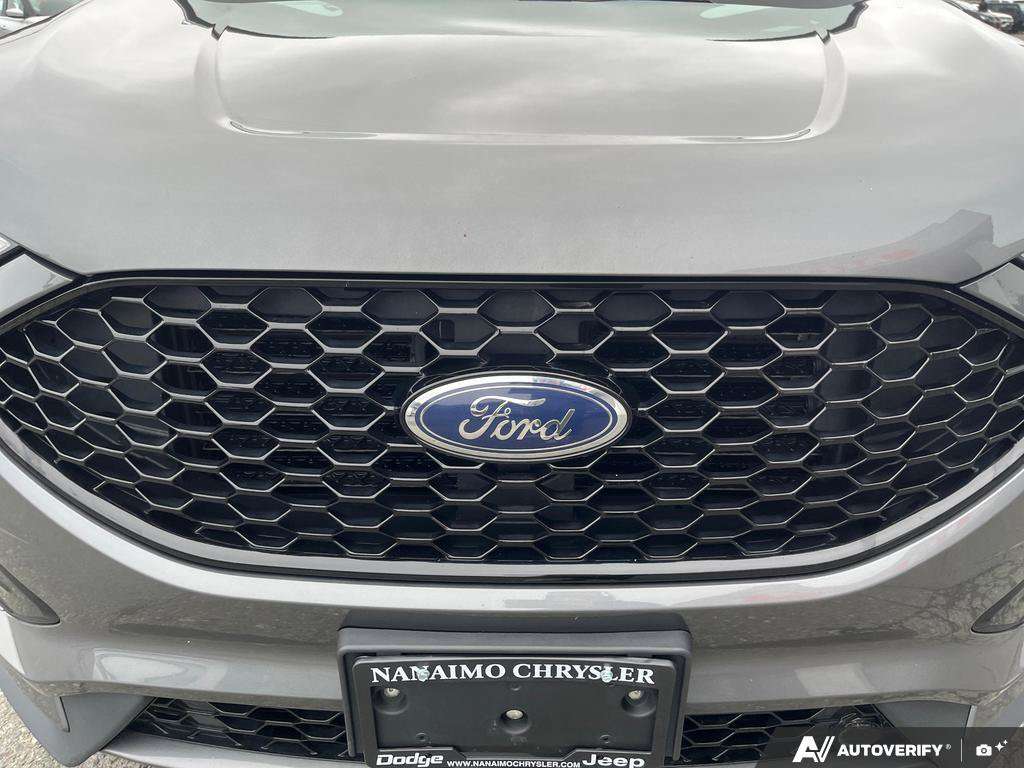 2021 Ford Edge — photo 9 of 25
