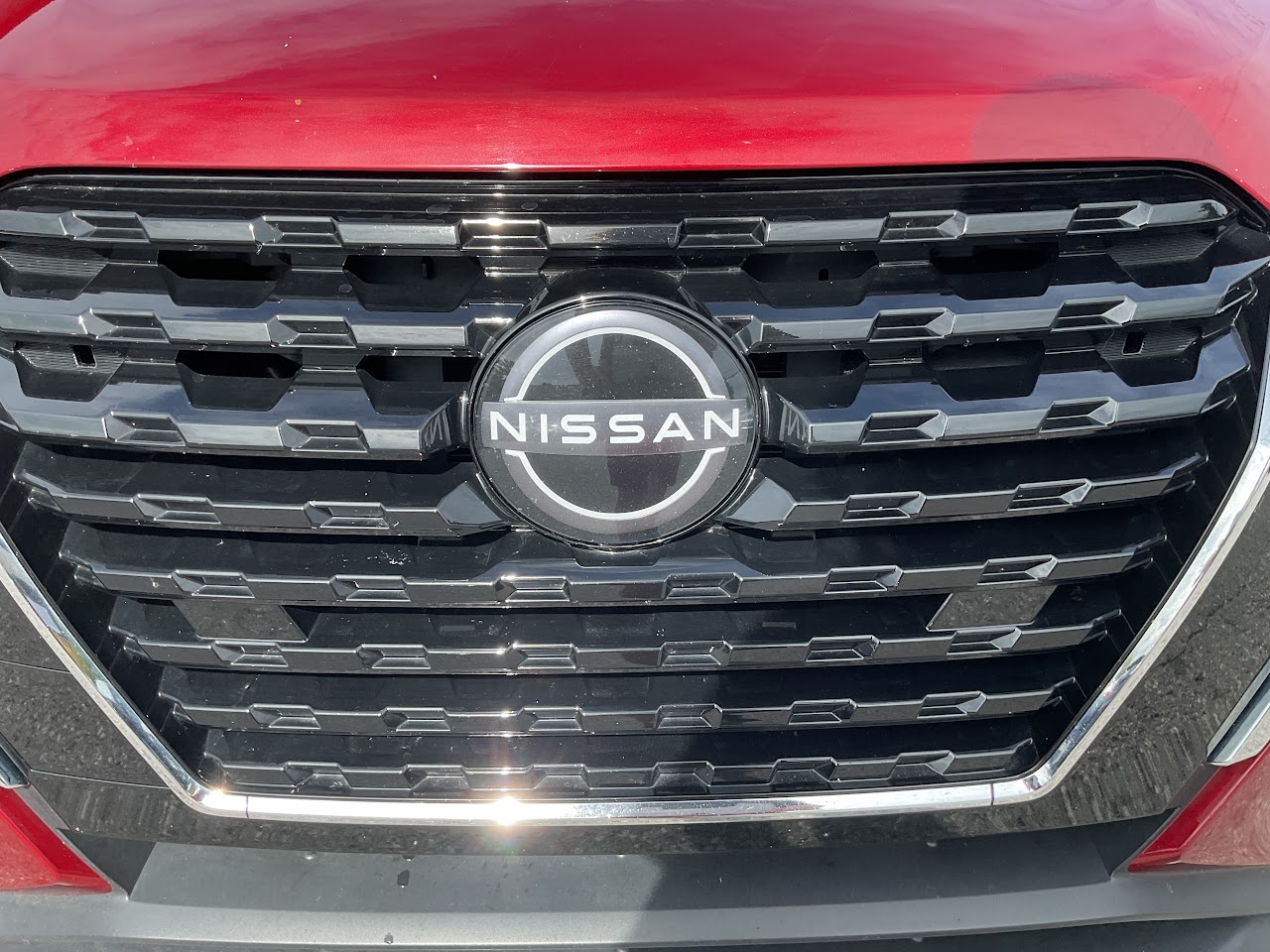 2025 Nissan Kicks Play — photo 19 of 34