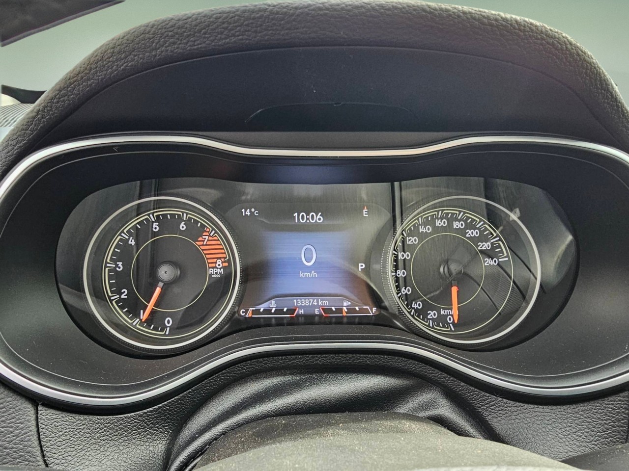 2021 Jeep Cherokee — photo 10 of 22