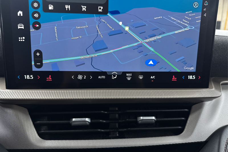 2025 Ford Explorer — photo 28 de 35