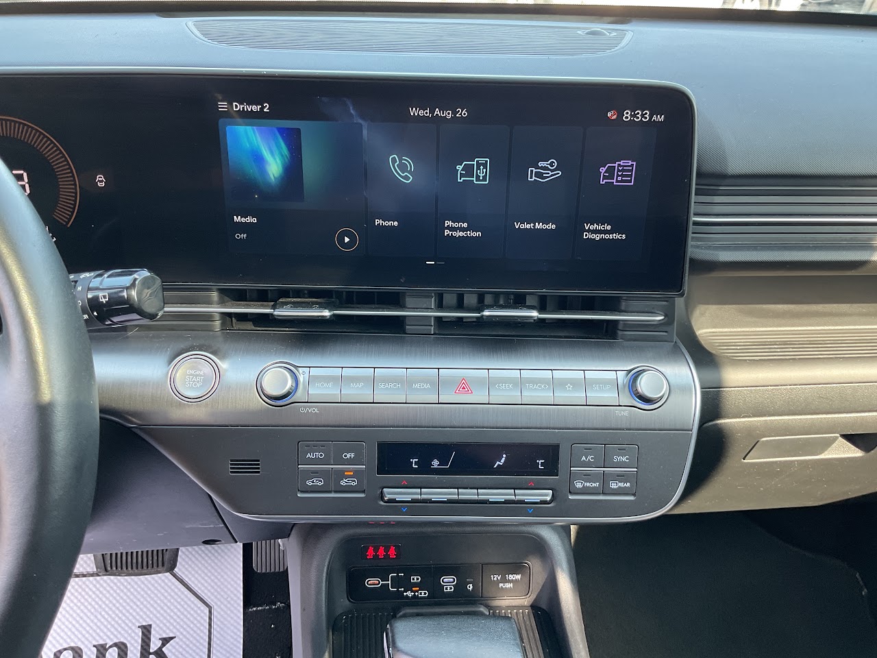 2025 Hyundai Kona — photo 28 of 34