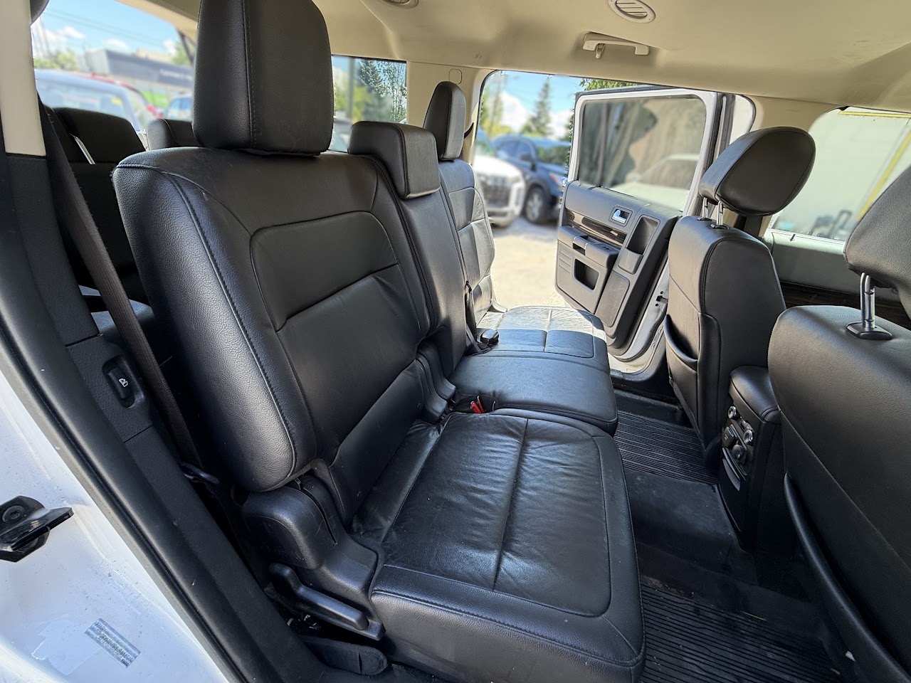 2018 Ford Flex — photo 31 of 48
