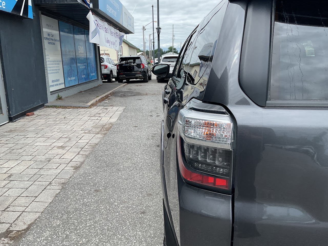 2023 Toyota 4RUNNER — photo 17 de 34