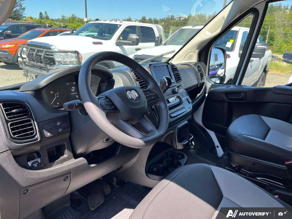 2025 Ram ProMaster Cargo Van — photo 13 of 23
