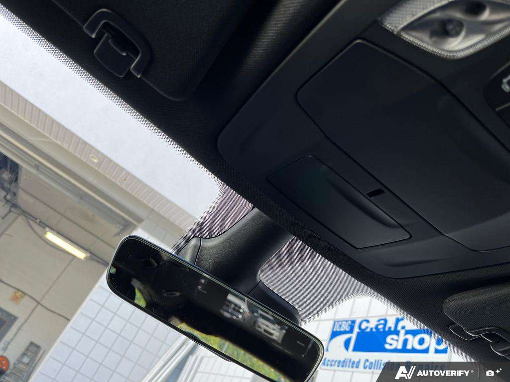 2026 Chrysler Grand Caravan — photo 21 of 25