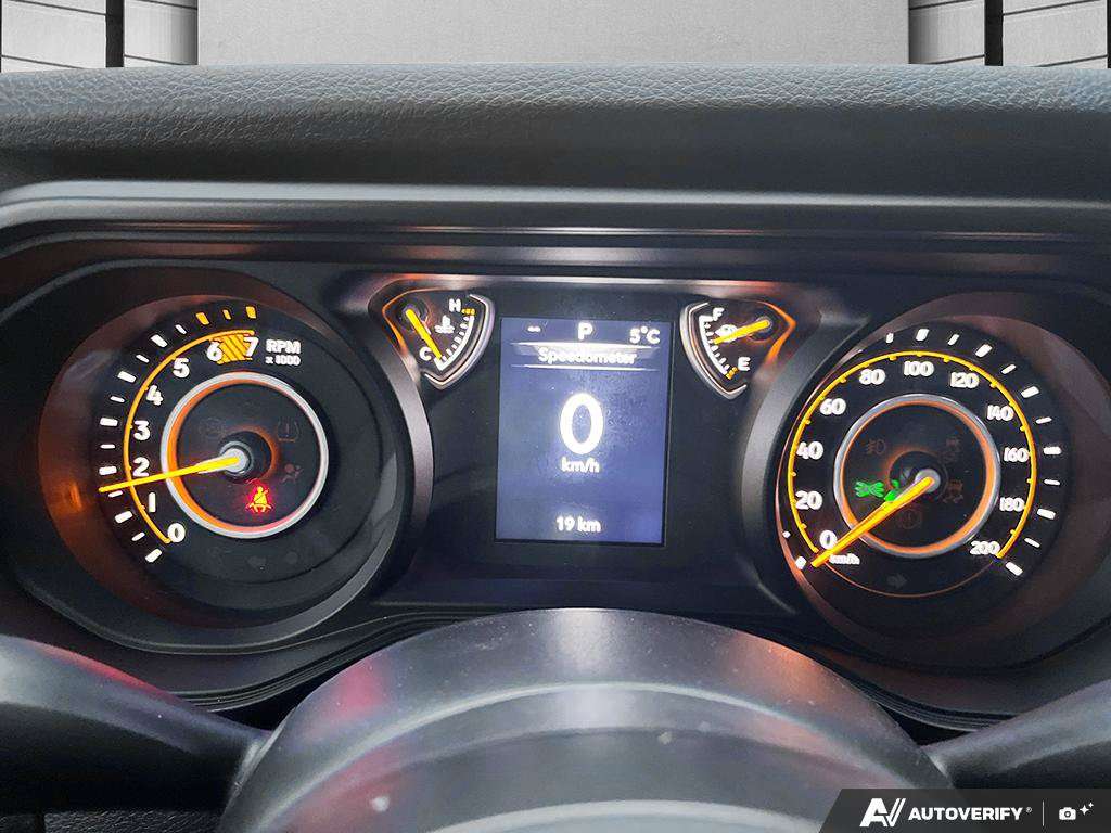 2026 Jeep Wrangler — photo 15 de 25