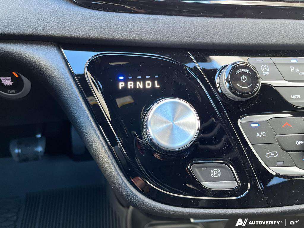 2026 Chrysler Grand Caravan — photo 18 of 25