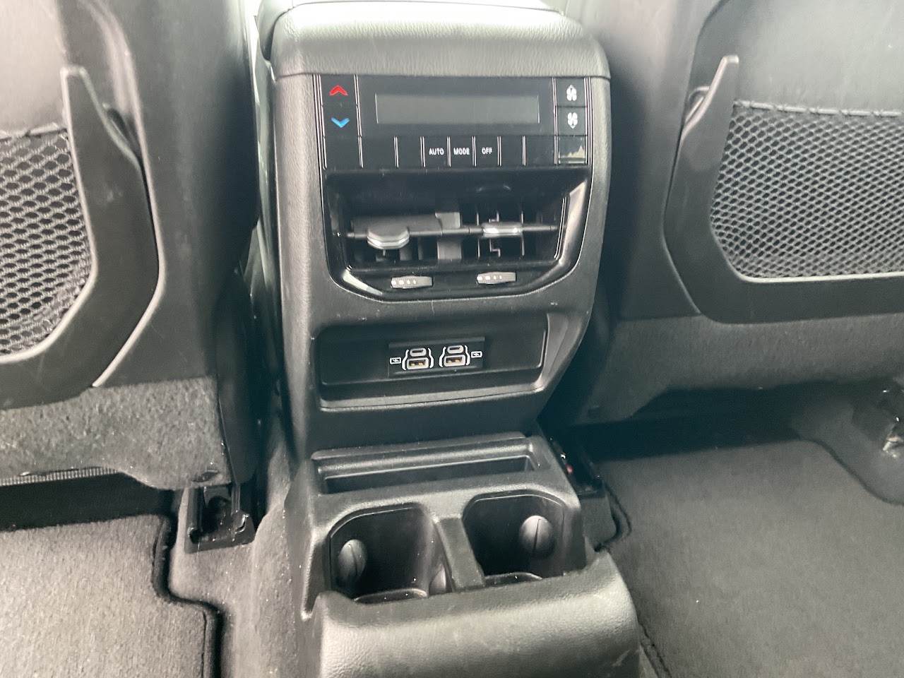 2023 Jeep Grand Cherokee — photo 9 de 21