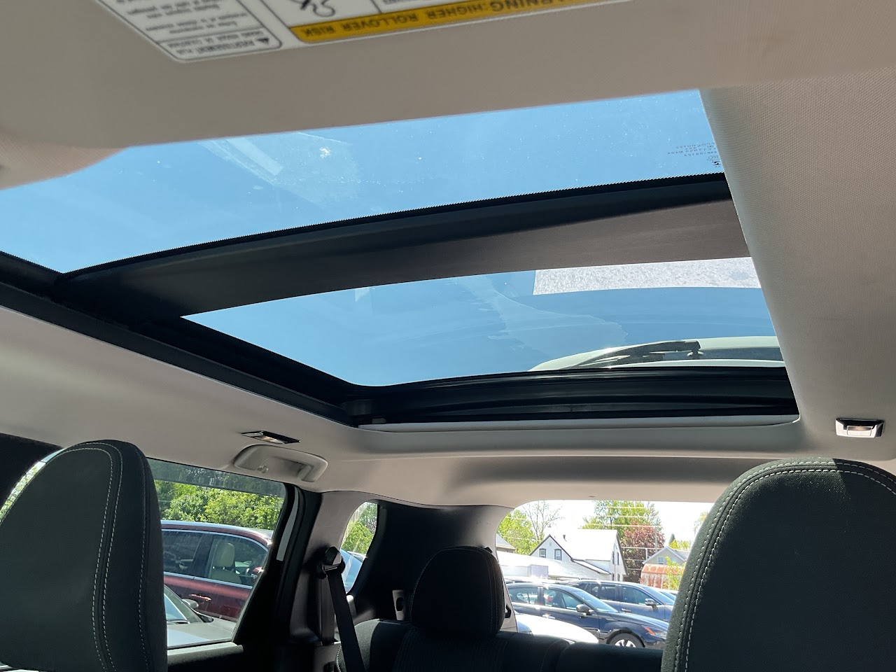 2025 Mitsubishi Outlander — photo 30 of 32