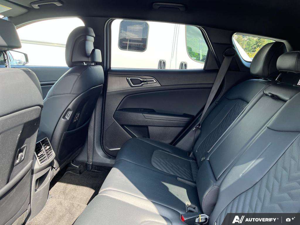 2026 Kia Sportage — photo 23 of 25