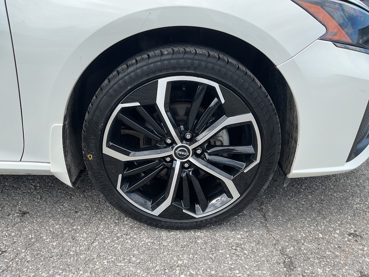 2024 Nissan Altima — photo 11 of 34