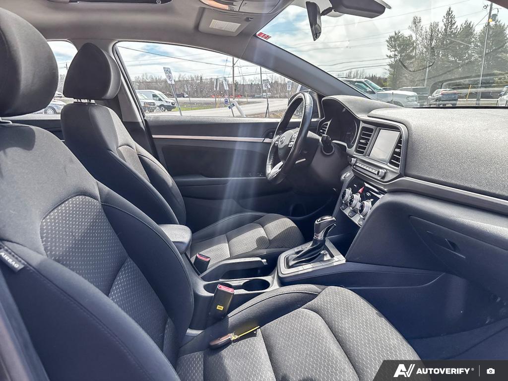 2019 Hyundai Elantra — photo 22 of 25