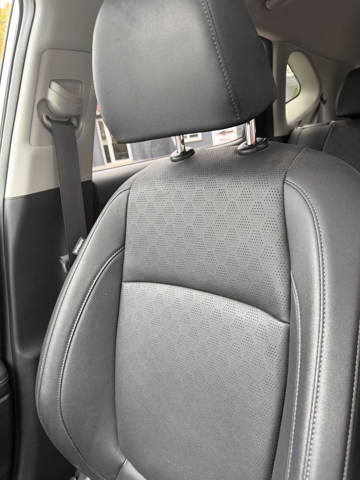 2022 Kia Seltos — photo 22 of 25
