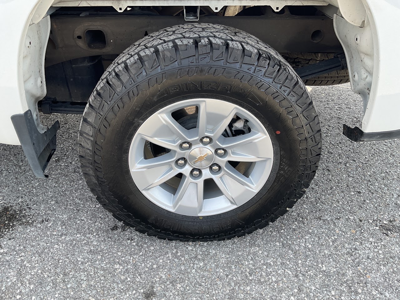 2025 Chevrolet Silverado 1500 — photo 17 of 33