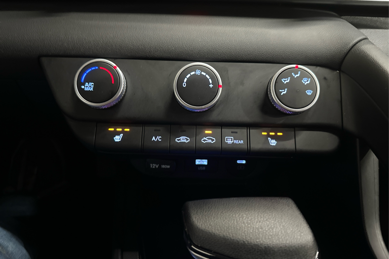 2026 Hyundai Elantra — photo 26 de 32