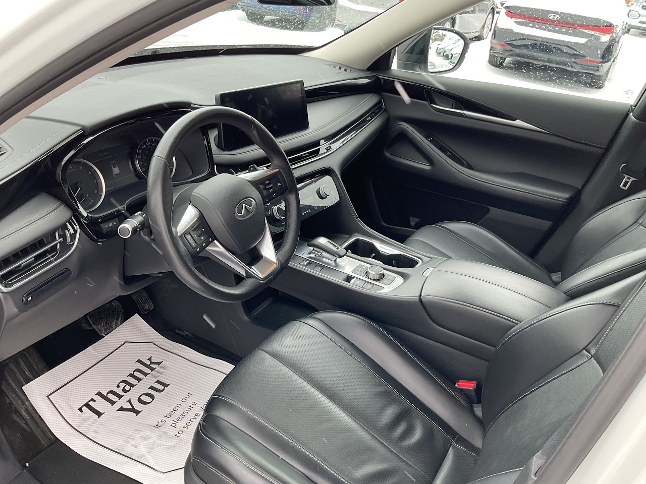 2024 INFINITI QX60 — photo 7 of 24
