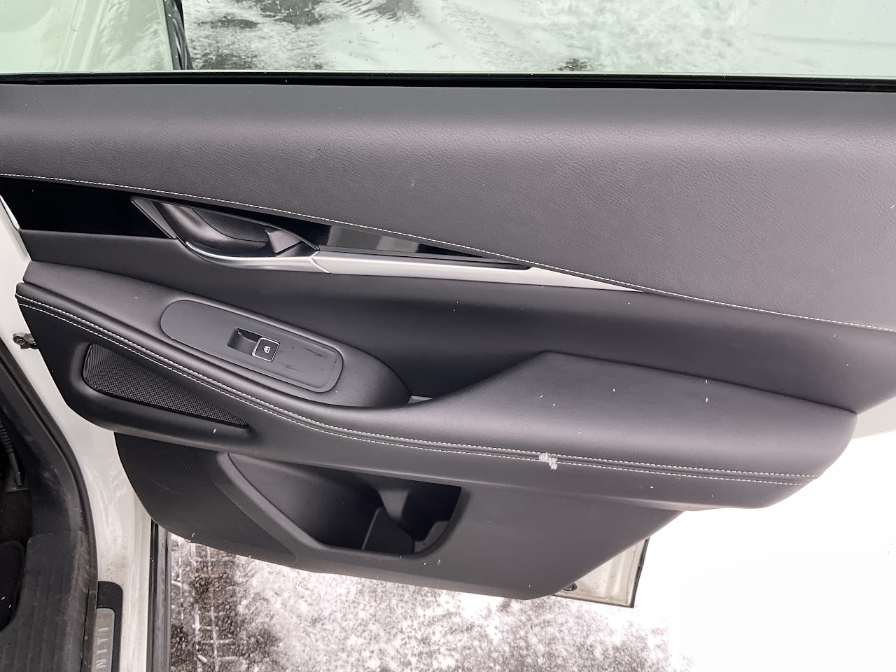 2024 INFINITI QX60 — photo 22 of 24