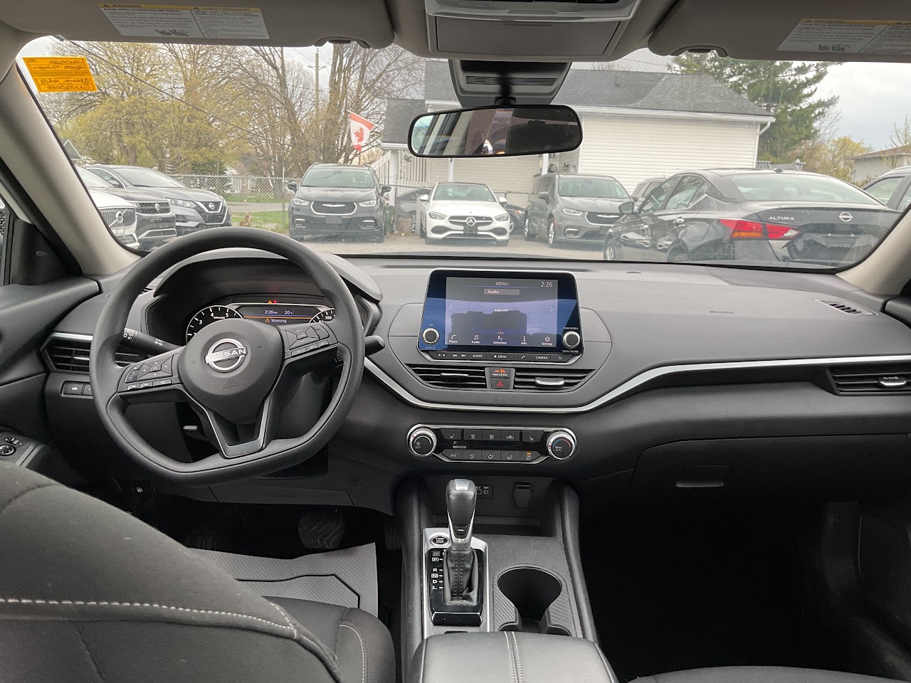 2025 Nissan Altima — photo 22 of 32