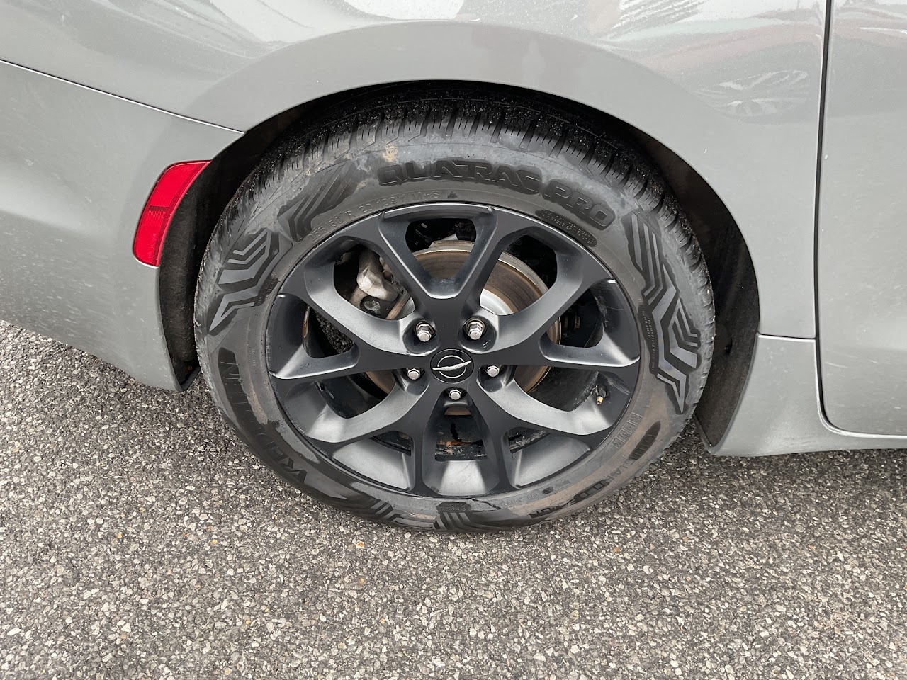 2025 Chrysler Pacifica — photo 34 of 34