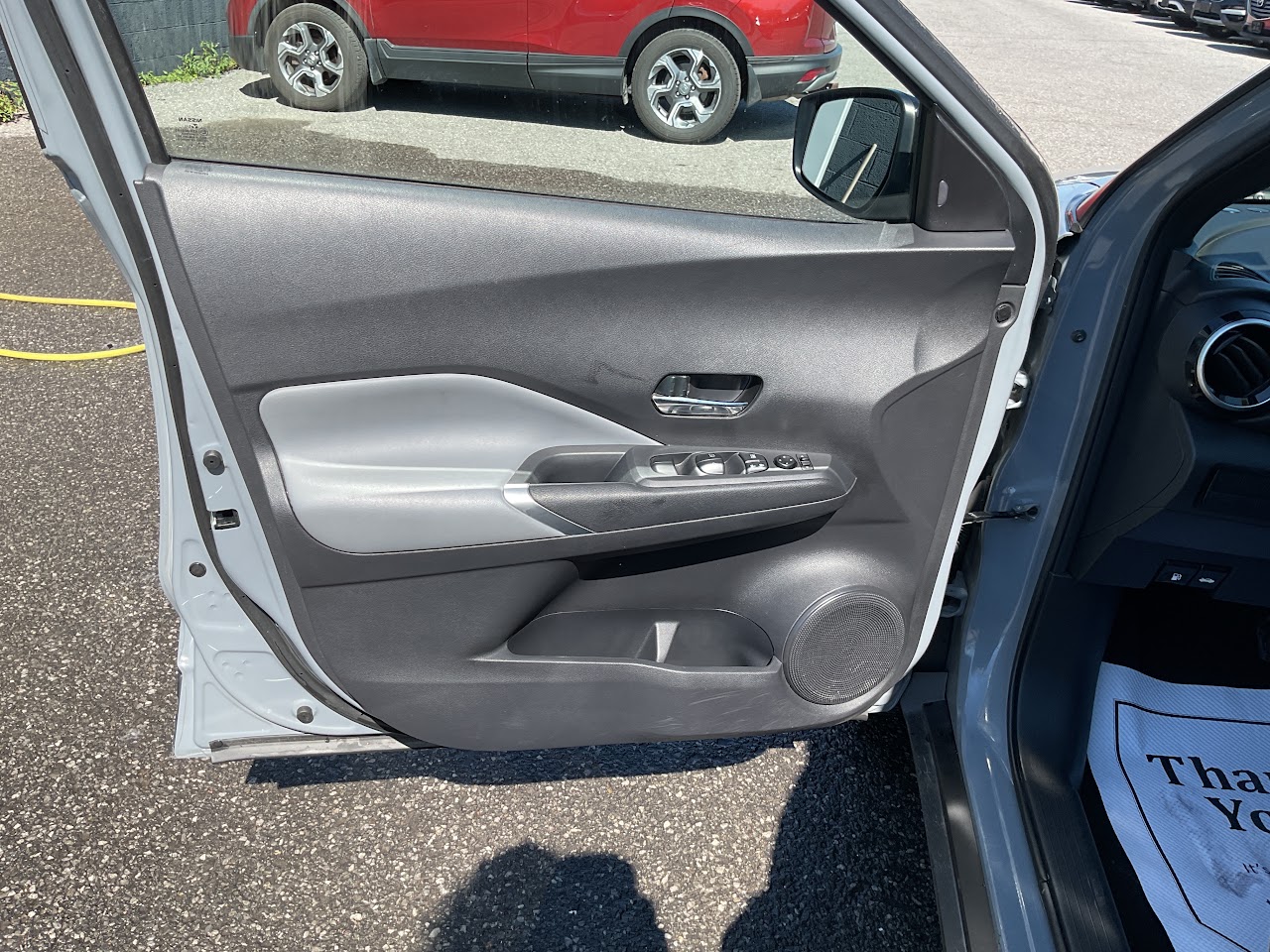 2024 Nissan Kicks — photo 30 of 34