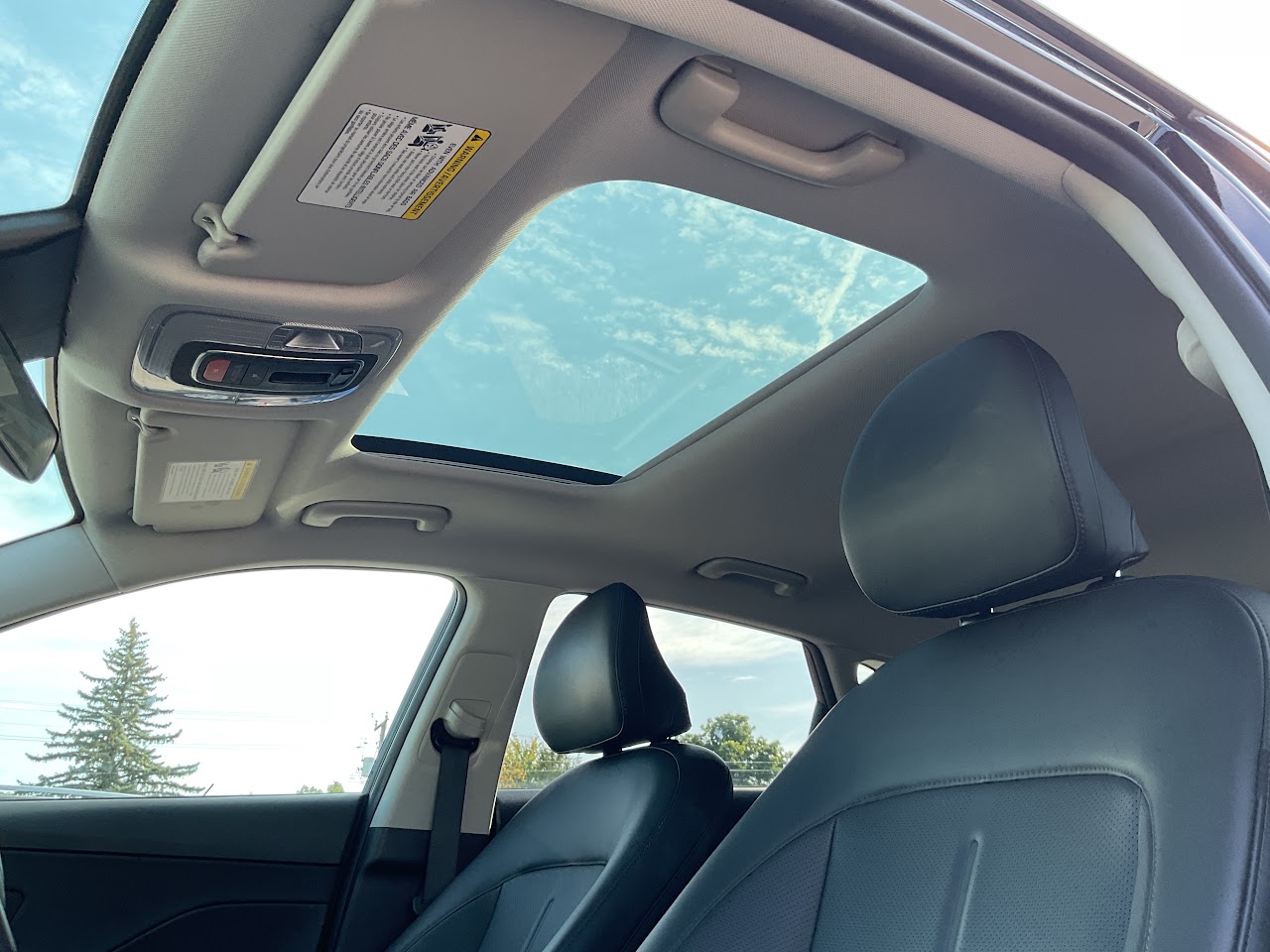 2025 Hyundai Kona — photo 32 of 34