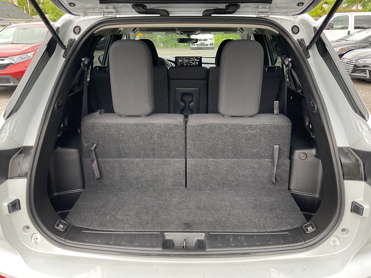 2025 Mitsubishi Outlander — photo 33 of 33