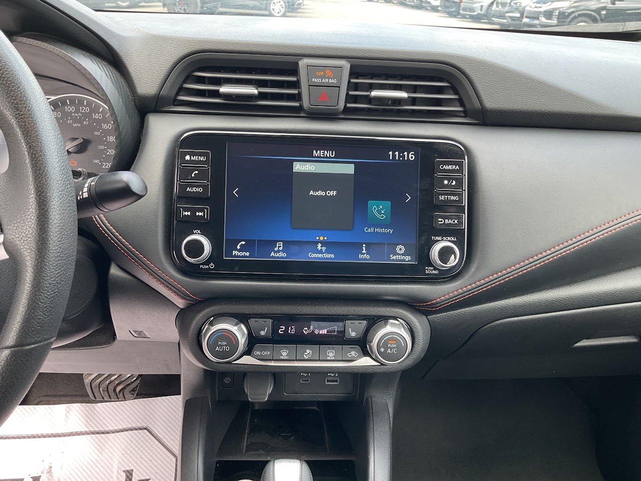 2024 Nissan Versa — photo 28 of 34