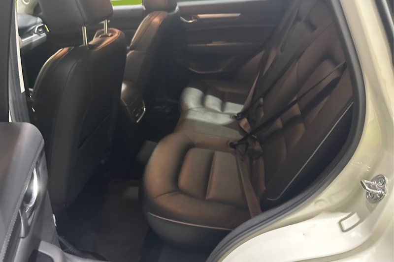 2025 Mazda CX-5 — photo 12 de 28