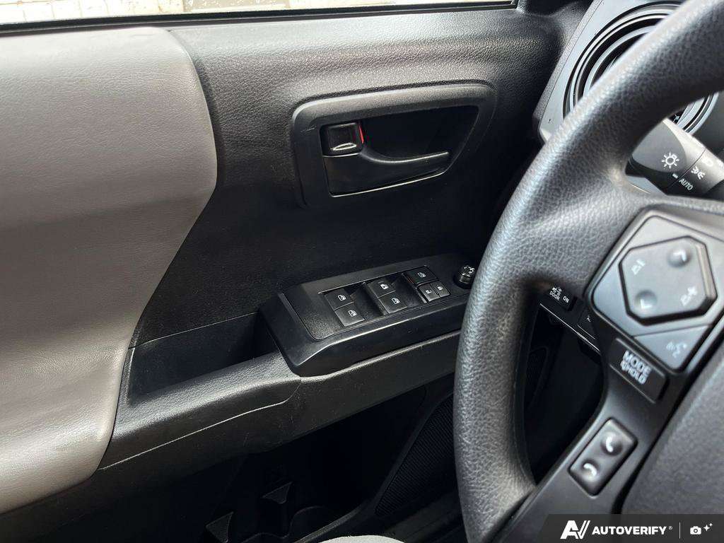 2022 Toyota Tacoma — photo 17 of 25