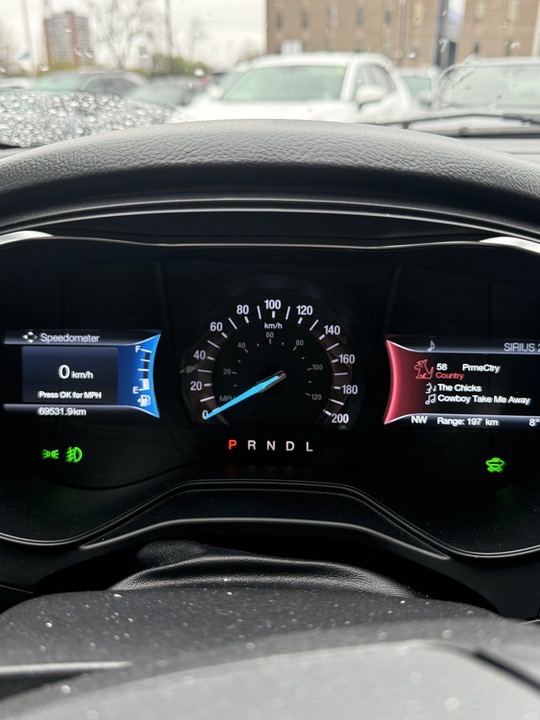 2020 Ford Fusion — photo 8 de 27